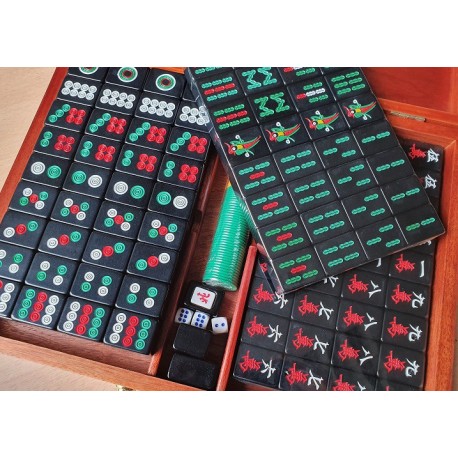 Grand Mahjong Noir Deluxe